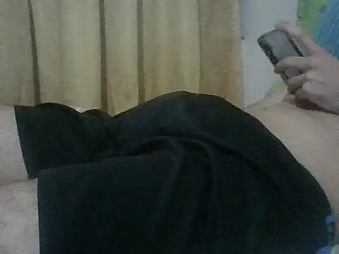 Snapshot of Juan2323hot chatting on 04.09.26 Juan2323hot online show from 04.09.26