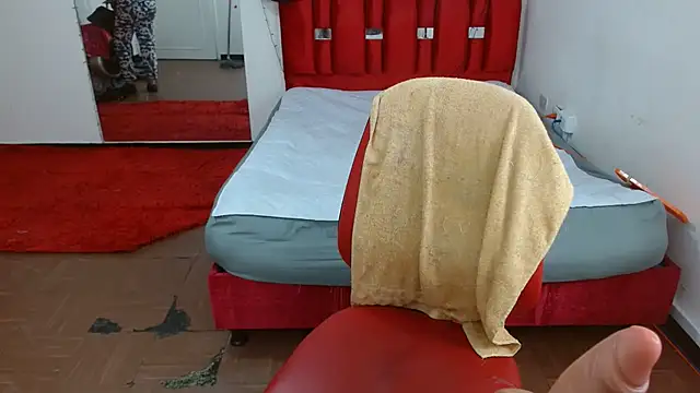 krystal thomson online show from 11.19.25