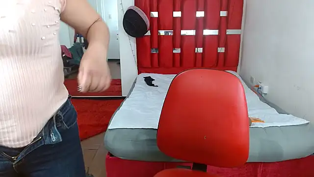 krystal thomson online show from 11.21.25