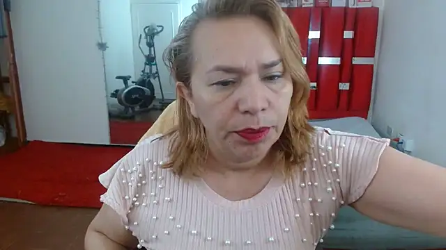 krystal thomson online show from 12.15.25