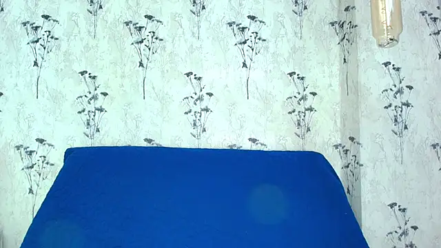 Mia candy 0 online show from 02.04.25