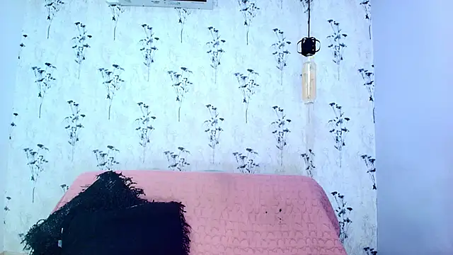 Mia candy 0 online show from 09.18.25