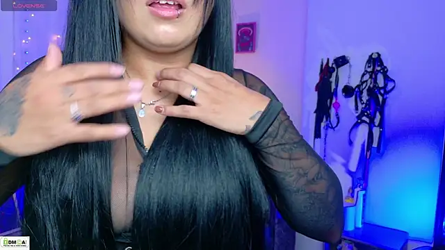 Miss scarllet  online show from 06.25.26