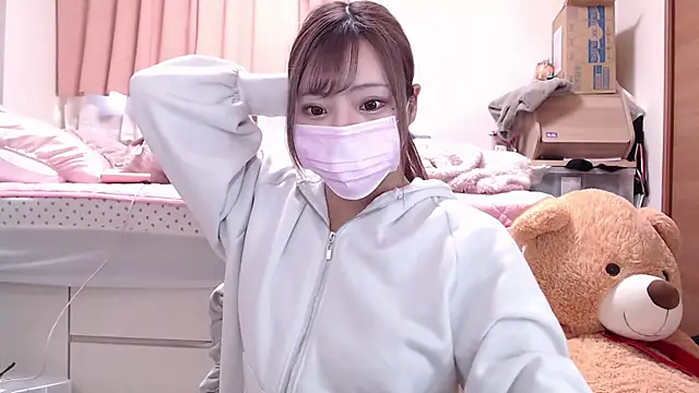  chanMOMO  online show from 12.07.24