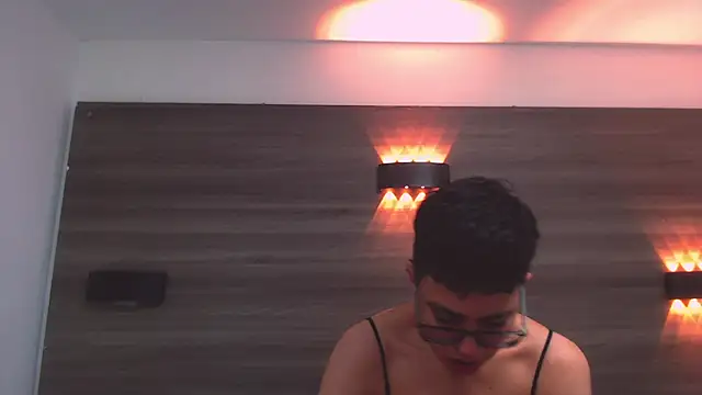 Cutie Shy  online show from 02.11.25