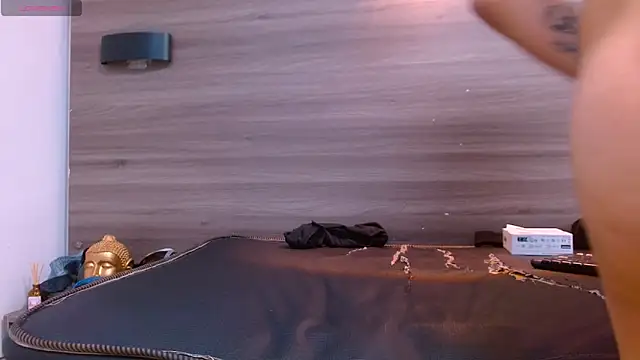 Cutie Shy  online show from 02.28.25