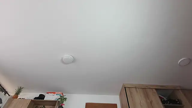 Cutie Shy  online show from 06.17.26