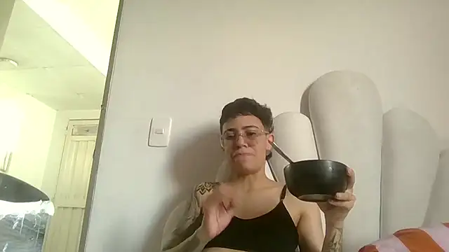 Cutie Shy  online show from 07.28.26