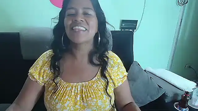 Snapshot of saggil23 chatting on 12.10.24 saggil23 online show from 12.10.24
