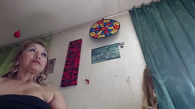 Kazsandraa online show from 03.08.26