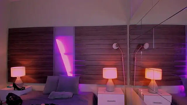 Kateryn  online show from 02.13.25