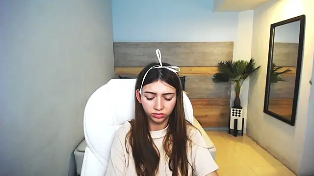 Snapshot of liseth_fox chatting on 12.09.24 liseth fox online show from 12.09.24