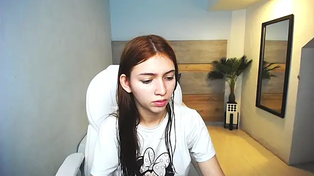 Snapshot of liseth_fox chatting on 01.04.25 liseth fox online show from 01.04.25