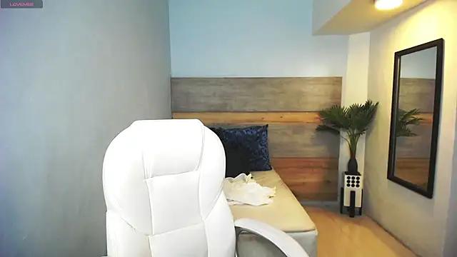 Snapshot of liseth_fox chatting on 03.12.25 liseth fox online show from 03.12.25