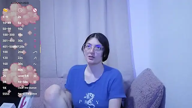 lessliee22  online show from 08.06.26