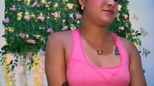 Snapshot of Crysrus chatting on 01.30.25 Crysrus online show from 01.30.25