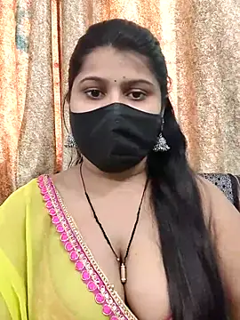 Snapshot of Hotty-simran chatting on 10.14.25 Hotty-simran online show from 10.14.25