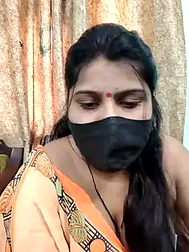 Snapshot of Hotty-simran chatting on 10.27.25 Hotty-simran online show from 10.27.25