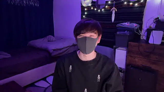 Snapshot of poketkuma chatting on 01.14.26 poketkuma online show from 01.14.26