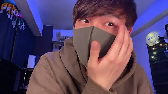 Snapshot of poketkuma chatting on 02.18.26 poketkuma online show from 02.18.26