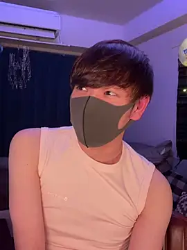 Snapshot of poketkuma chatting on 02.28.26 poketkuma online show from 02.28.26