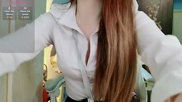 Snapshot of HU131452 chatting on 05.31.26 HU131452 online show from 05.31.26