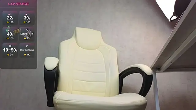 Snapshot of Marietta_Castro chatting on 12.29.24 Marietta Castro online show from 12.29.24