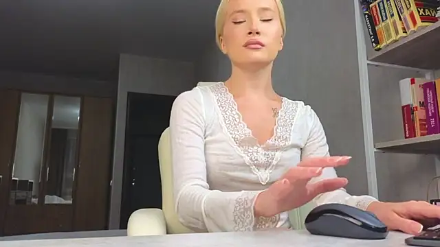 Marietta Castro online show from 02.26.26