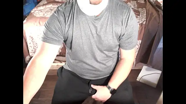 Snapshot of fatboi2slim123 chatting on 12.09.24 fatboi2slim123 online show from 12.09.24