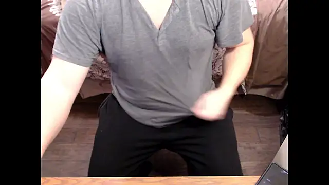 Snapshot of fatboi2slim123 chatting on 02.18.25 fatboi2slim123 online show from 02.18.25