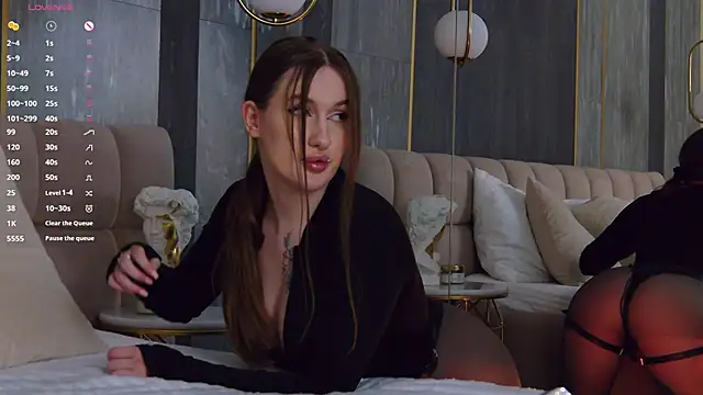 Snapshot of Chanel__May chatting on 03.11.25 Chanel May online show from 03.11.25