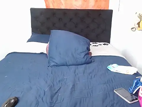 Snapshot of luna_grans_777 chatting on 09.22.25 luna grans 777 online show from 09.22.25