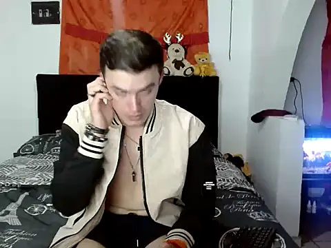 Snapshot of luna_grans_777 chatting on 11.07.25 luna grans 777 online show from 11.07.25