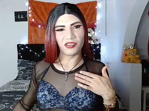 Snapshot of luna_grans_777 chatting on 11.13.25 luna grans 777 online show from 11.13.25