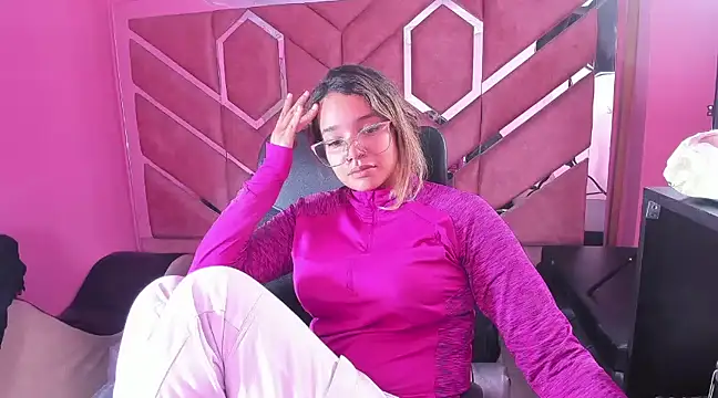 Olivia Fox69 online show from 02.04.25