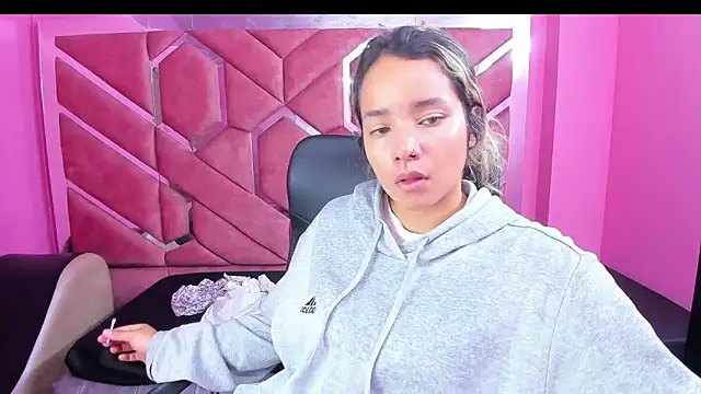 Olivia Fox69 online show from 02.11.25