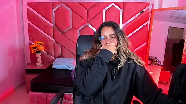 Olivia Fox69 online show from 05.20.26