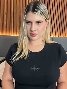 EmiilyAdams  online show from 01.31.26