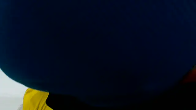 Snapshot of YELLOWBUSTYMELLONS chatting on 10.18.25 YELLOWBUSTYMELLONS online show from 10.18.25