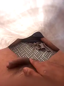 gurilove online show from 12.23.25