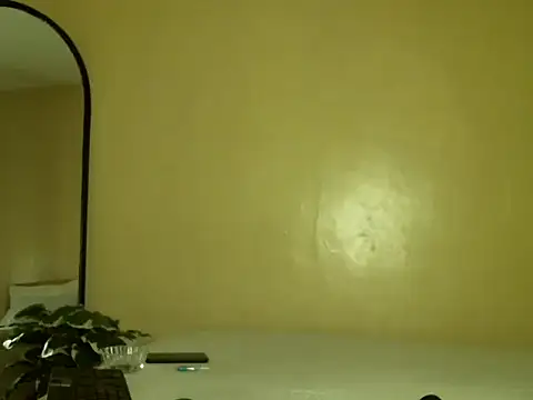 Snapshot of Sharmybabe chatting on 11.16.25 Sharmybabe online show from 11.16.25