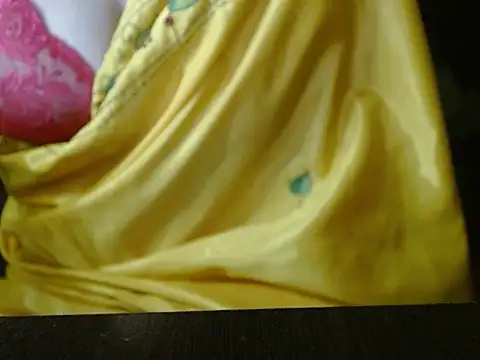 Snapshot of LOVERIAKOL chatting on 12.18.24 LOVERIAKOL online show from 12.18.24