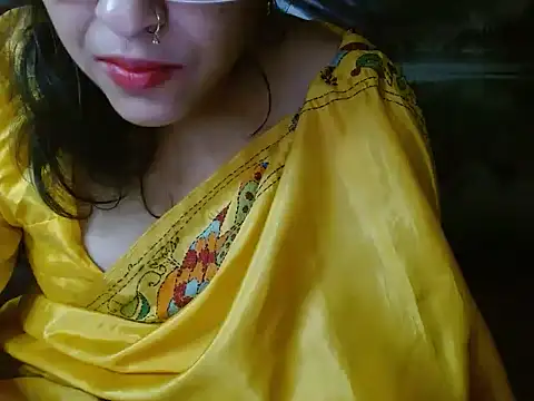 Snapshot of LOVERIAKOL chatting on 12.19.24 LOVERIAKOL online show from 12.19.24