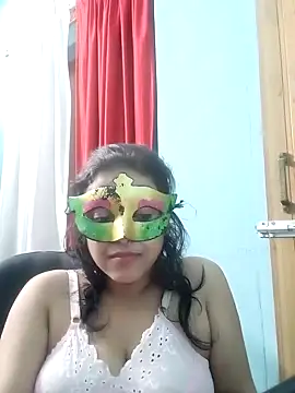 Snapshot of LOVERIAKOL chatting on 12.28.24 LOVERIAKOL online show from 12.28.24