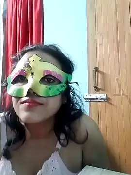 Snapshot of LOVERIAKOL chatting on 12.28.24 LOVERIAKOL online show from 12.28.24