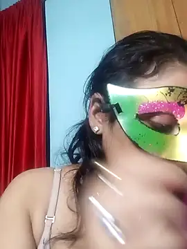 Snapshot of LOVERIAKOL chatting on 01.05.25 LOVERIAKOL online show from 01.05.25