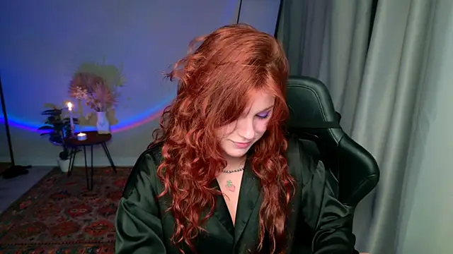 Snapshot of Elsie_Ginger chatting on 08.03.26 Elsie Ginger online show from 08.03.26