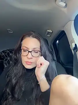 BeautifulMesss online show from 11.17.25