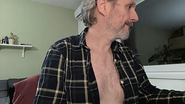 Snapshot of Zed0l1Mod chatting on 11.14.25 Zed0l1Mod online show from 11.14.25