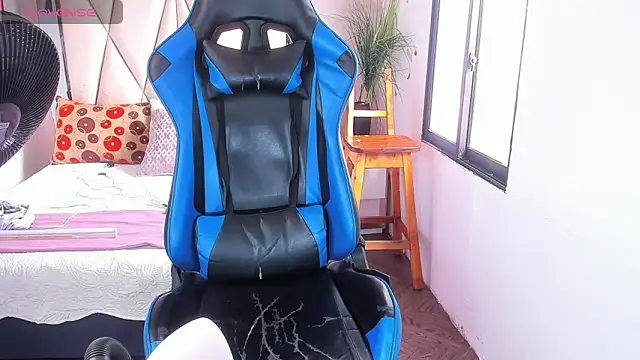 Backsex boy online show from 03.04.25